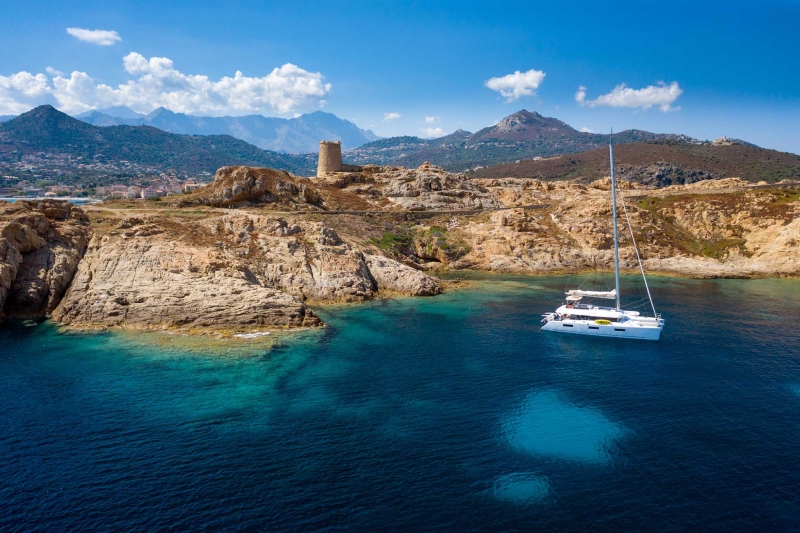 Croisière en Corse à la cabine sur un catamaran