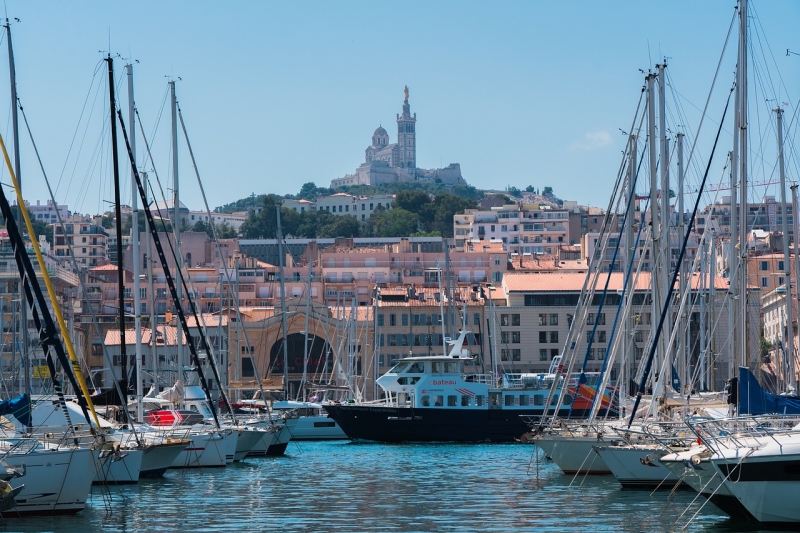 5 conseils pour naviguer le long de la côte d'Azur